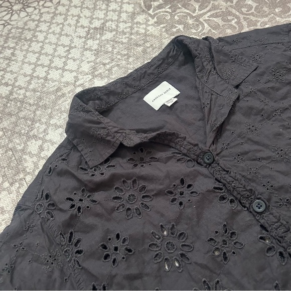 American Eagle Black Eyelet Button Down Shirt Medium - Picture 3 of 7